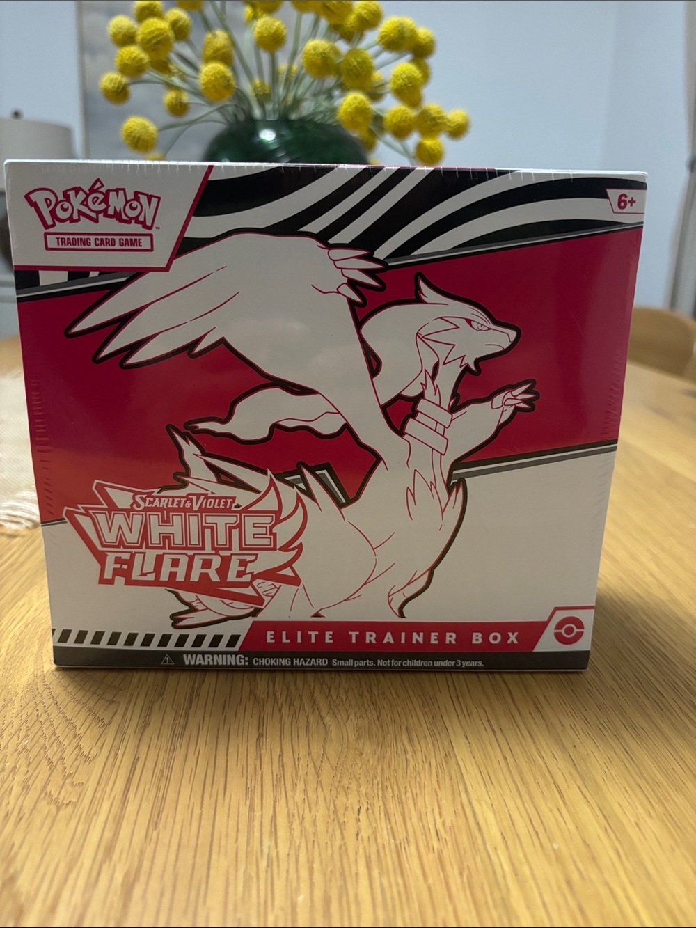 Pokemon Scarlet & Violet White Flare Elite Trainer Box - Sealed